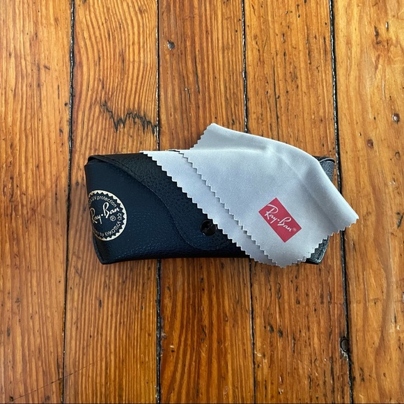 Black Ray-Ban Case - Picture 2 of 5